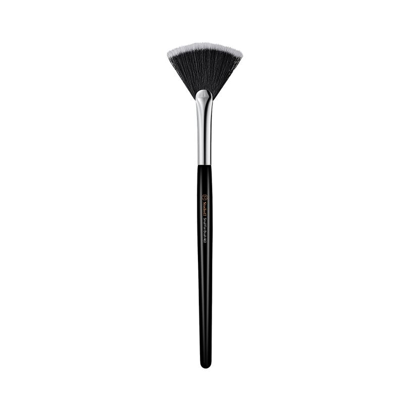 SMALL FAN BRUSH 463