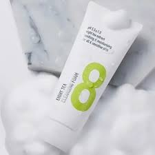 B.O.M 8 TEA CLEANSING FOAM PH5.5