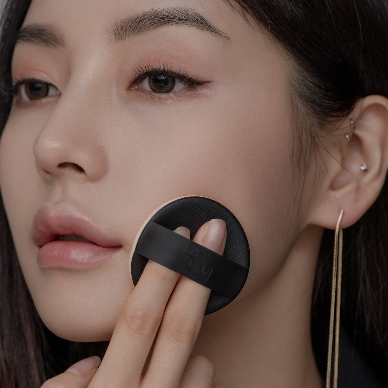 B.O.M  COVER CUSHION PUFF 5P